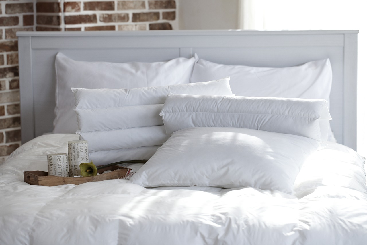Read more about the article Pillow Talk: Common Sleep Issues and How Pillows Can Help